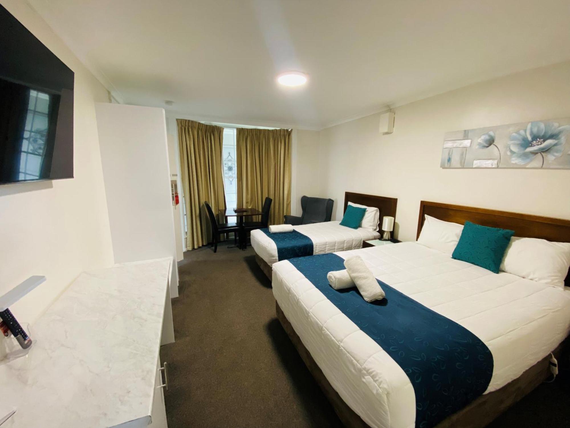 Colonial Lodge Motor Inn Yass Ngoại thất bức ảnh