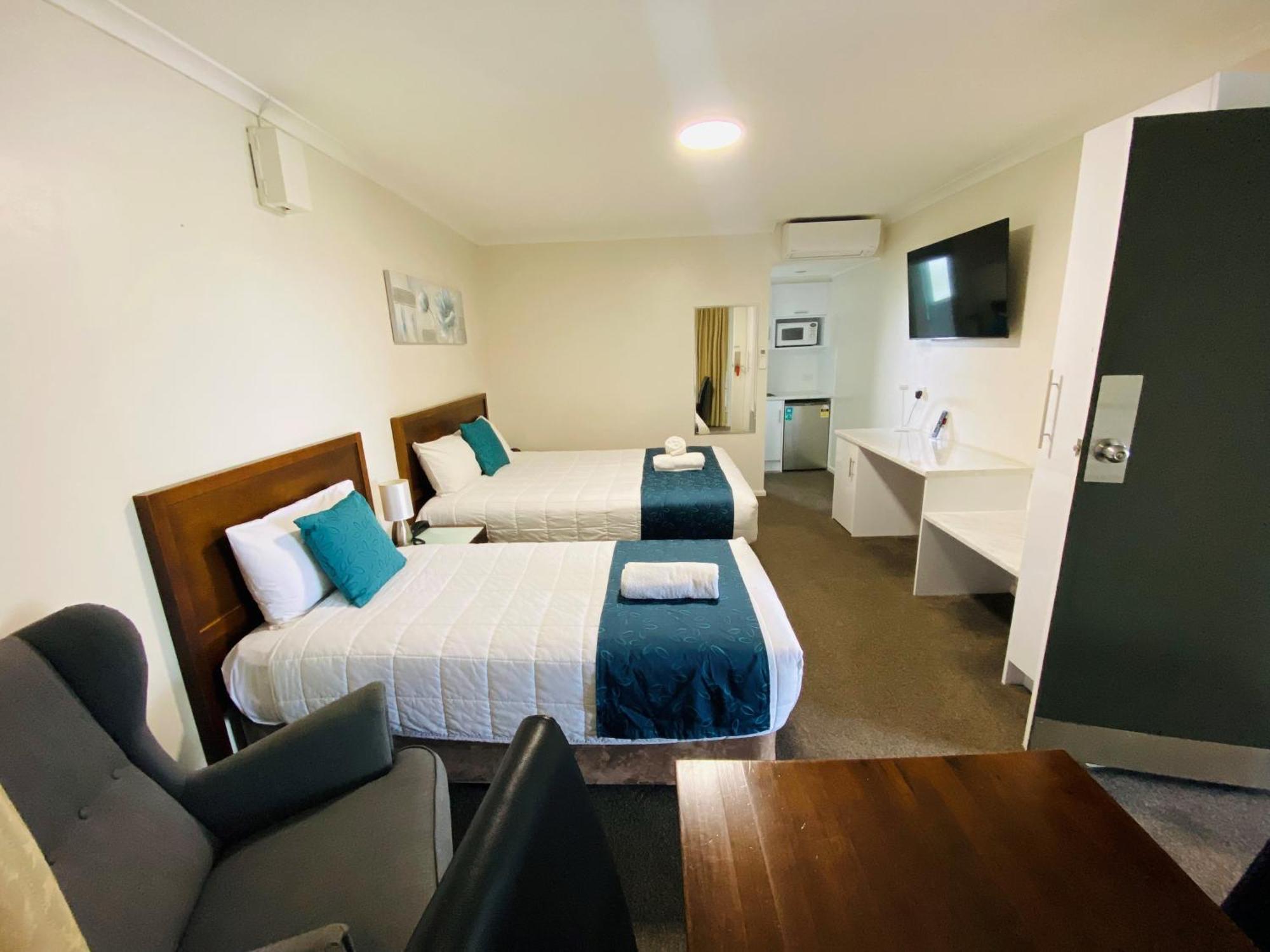 Colonial Lodge Motor Inn Yass Ngoại thất bức ảnh